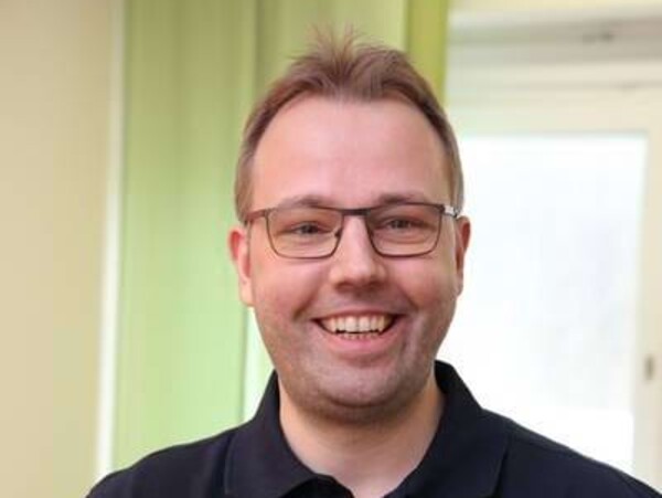 Dr. med. Tim Ukas